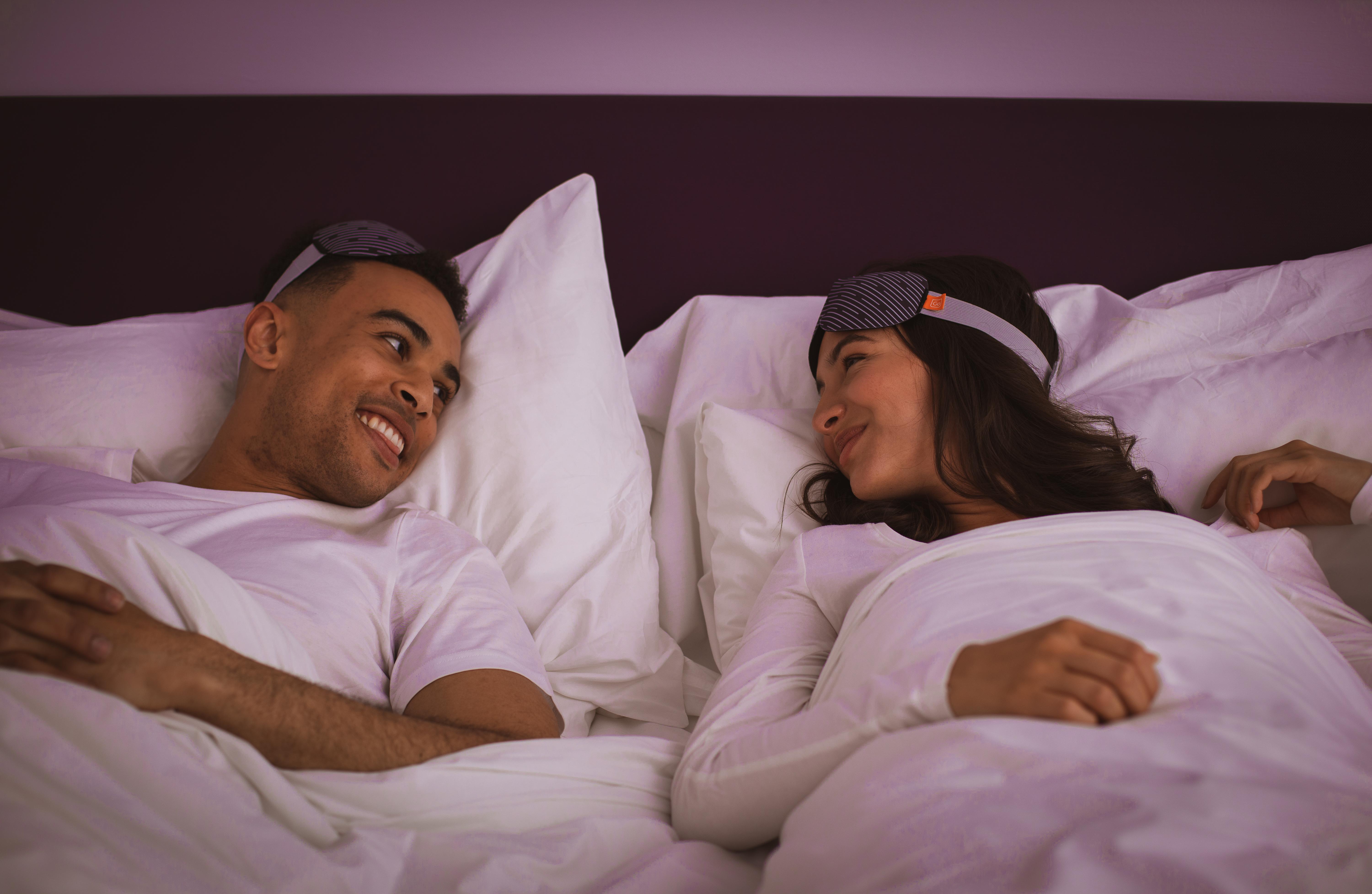 Yotel กลาสโกว์ ภายนอก รูปภาพ Sleep with OHealth Sleep Band
